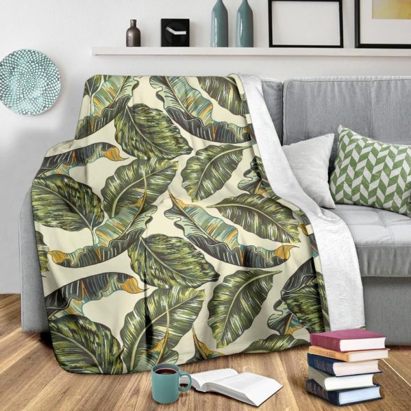 Banana Leaf Pattern Print Design Vintage Fleece Blanket - Image 3