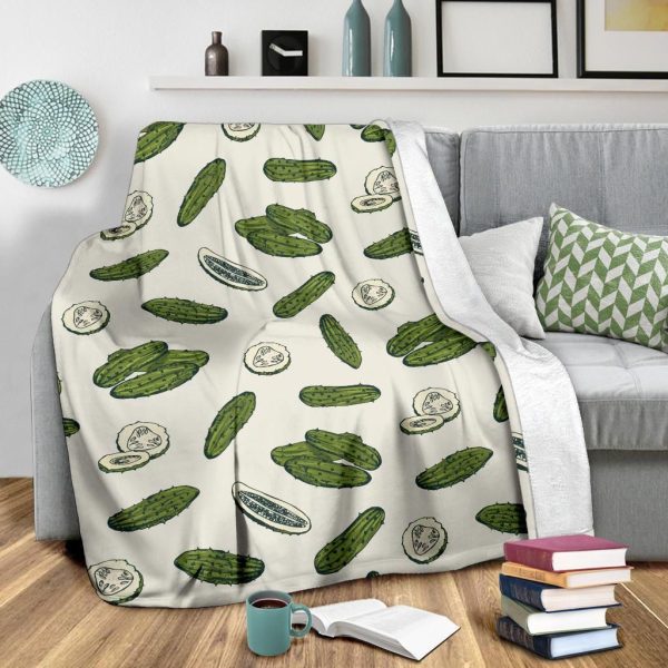 Green Cucumber Pattern Print Design White Fleece Blanket - Image 2